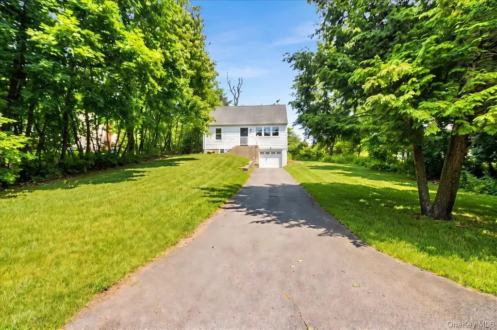 16 Tiger Road Hopewell Junction NY 12533