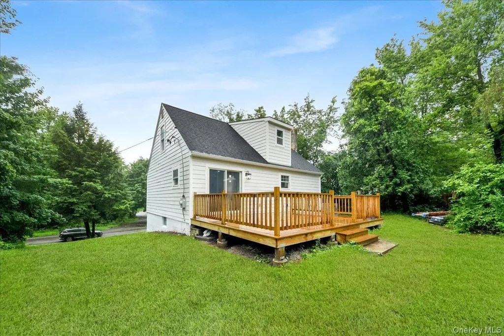 16 Tiger Road Hopewell Junction NY 12533