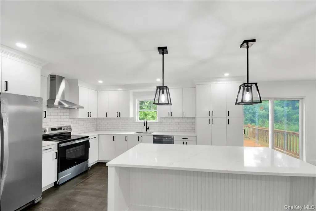 16 Tiger Road Hopewell Junction NY 12533