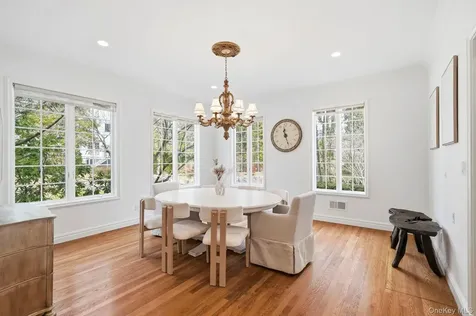 2 Coventry Court Larchmont NY 10538