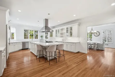 2 Coventry Court Larchmont NY 10538