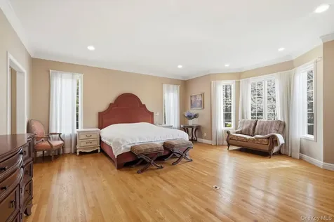 2 Coventry Court Larchmont NY 10538