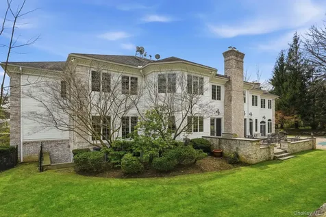 2 Coventry Court Larchmont NY 10538