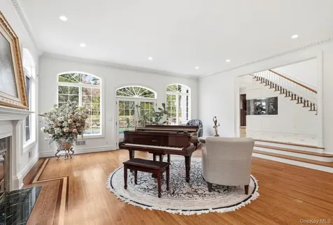 2 Coventry Court Larchmont NY 10538