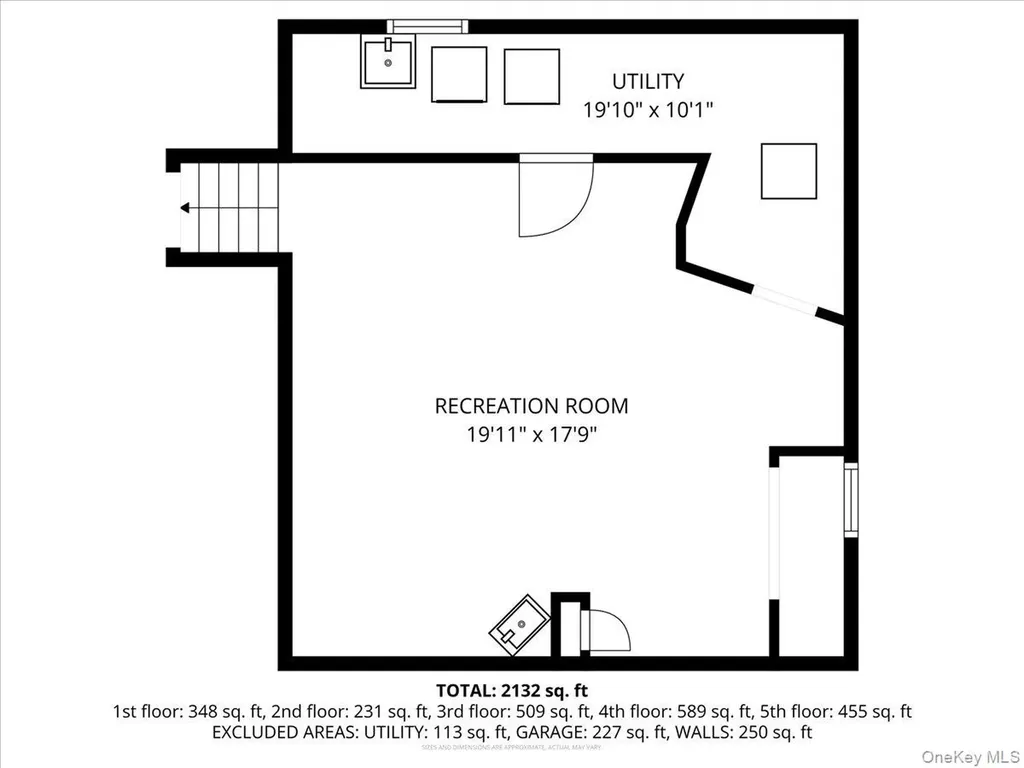 24 Roxbury Avenue Plainview NY 11803