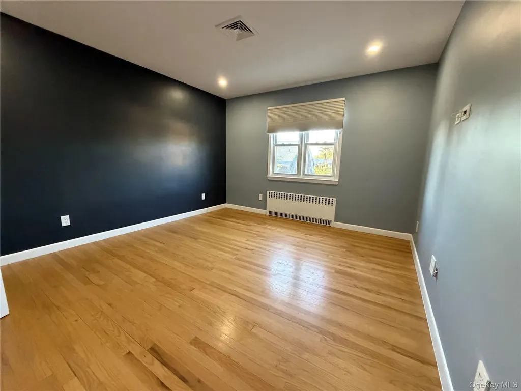 15447 20th Road Whitestone NY 11357