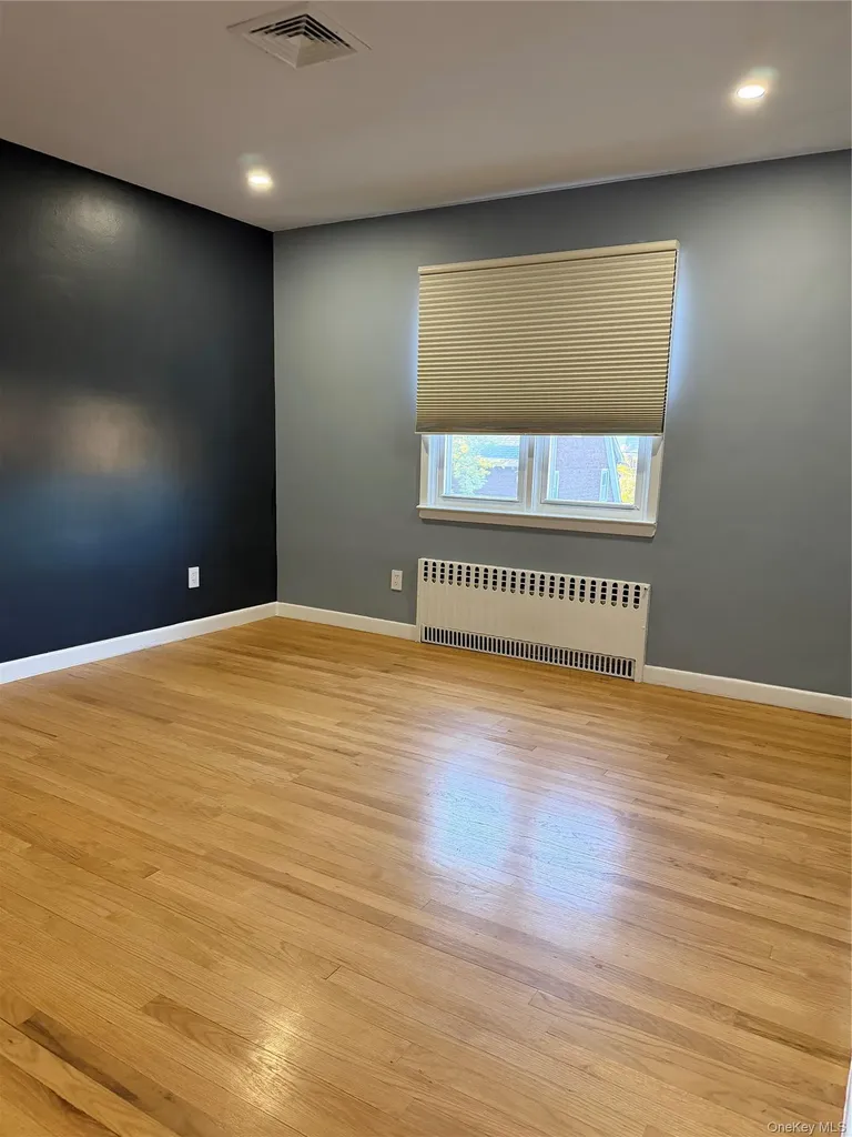 15447 20th Road Whitestone NY 11357