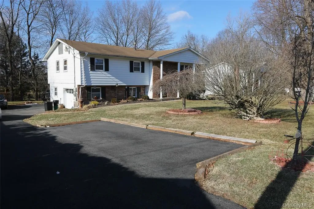 40 Bluefields Lane Blauvelt NY 10913