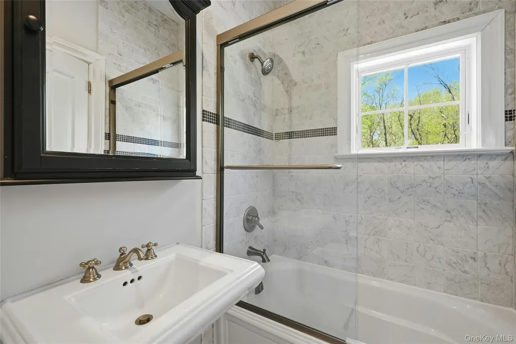 5 Mill Road Lloyd Harbor NY 11743
