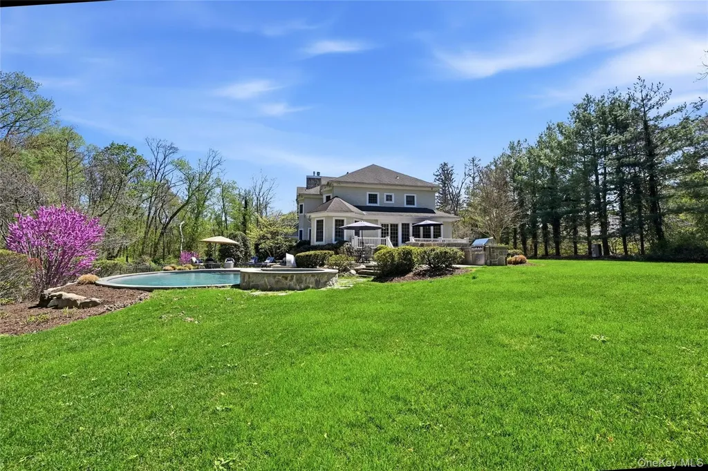5 Mill Road Lloyd Harbor NY 11743