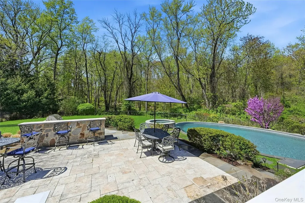 5 Mill Road Lloyd Harbor NY 11743