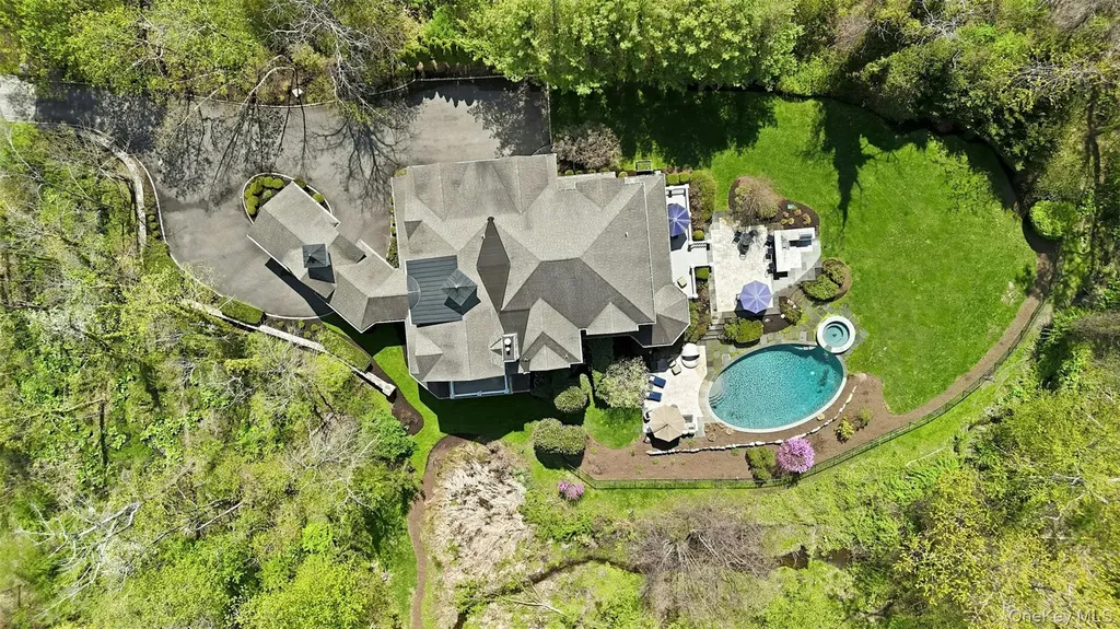 5 Mill Road Lloyd Harbor NY 11743