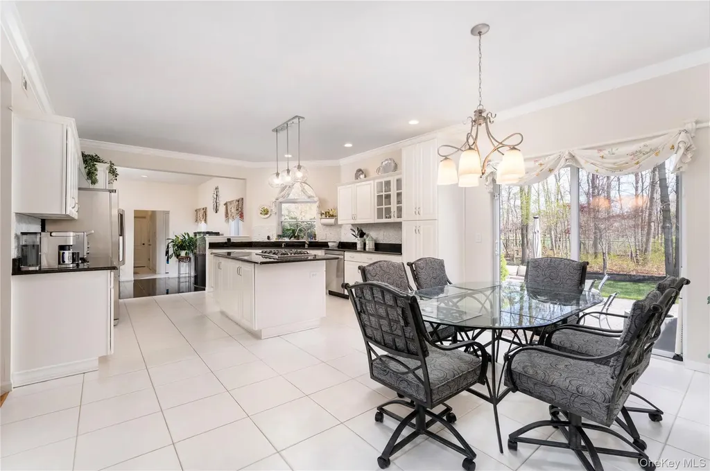 9 Framingham Lane Shoreham NY 11786