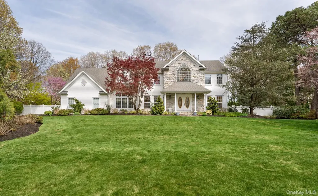 9 Framingham Lane Shoreham NY 11786