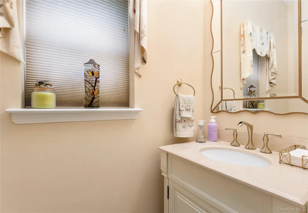 9 Framingham Lane Shoreham NY 11786