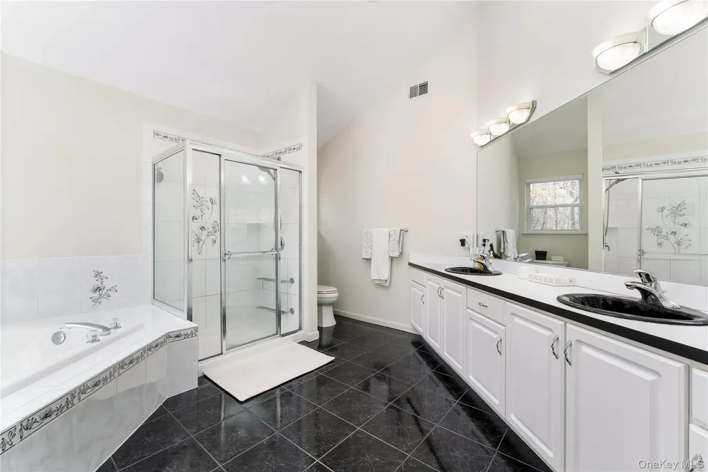 9 Framingham Lane Shoreham NY 11786
