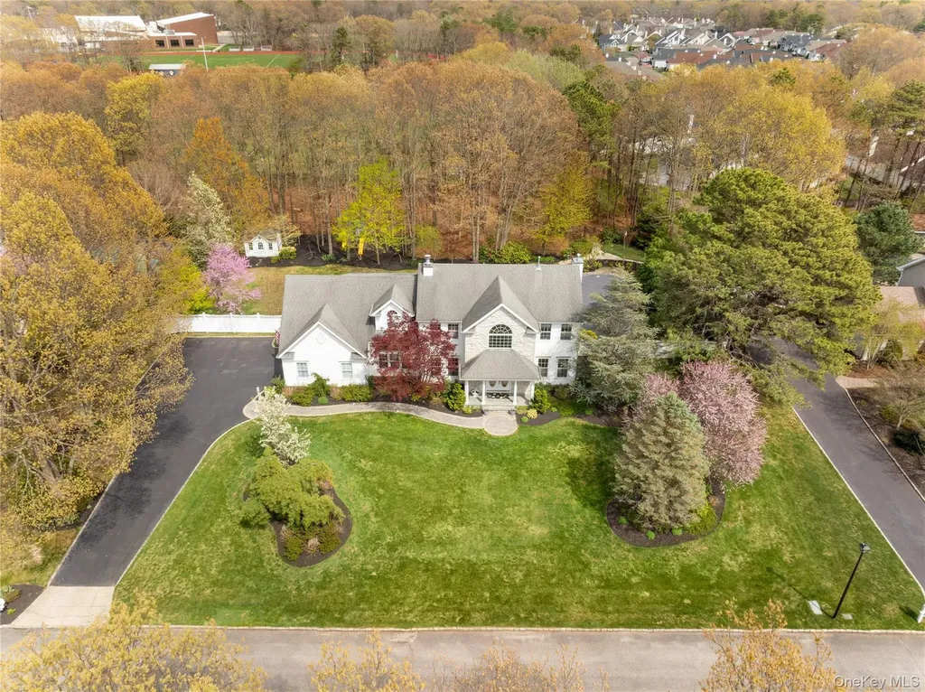 9 Framingham Lane Shoreham NY 11786