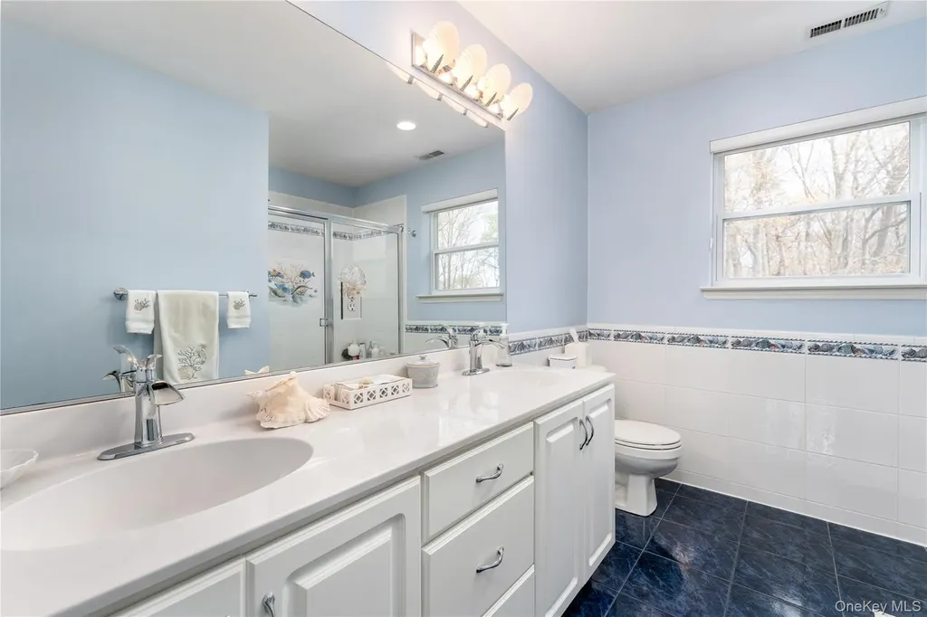 9 Framingham Lane Shoreham NY 11786