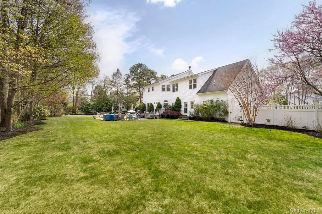 9 Framingham Lane Shoreham NY 11786