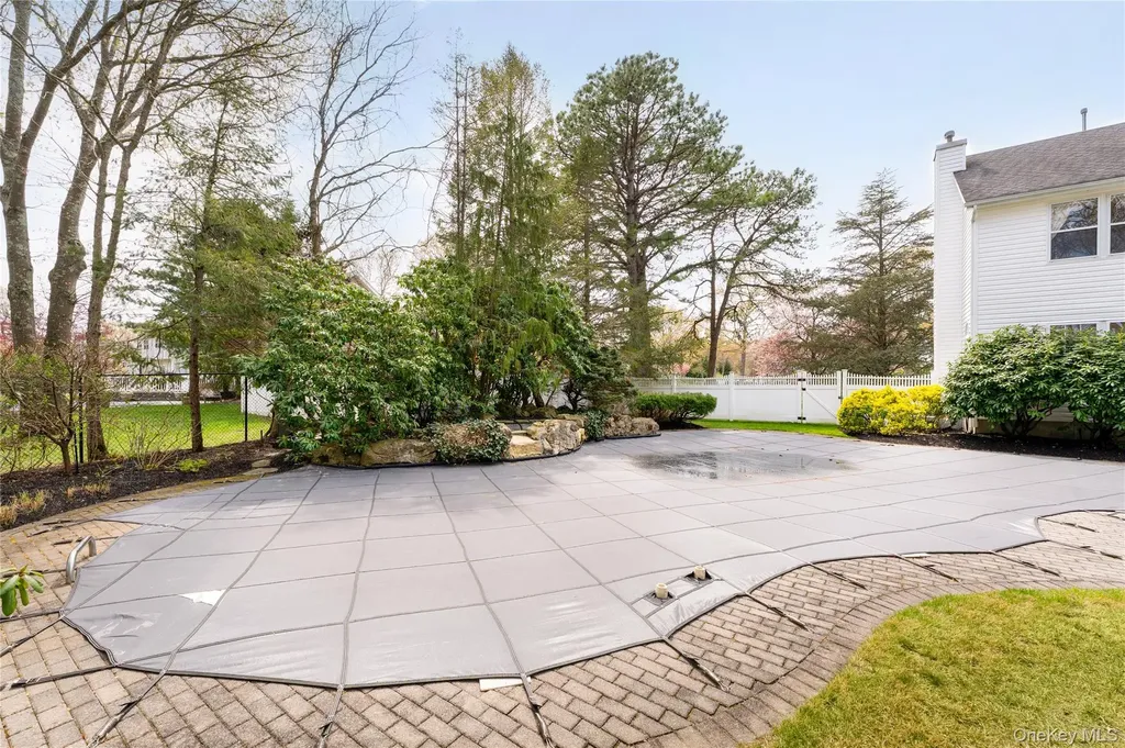 9 Framingham Lane Shoreham NY 11786