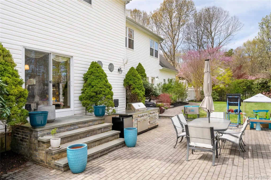 9 Framingham Lane Shoreham NY 11786
