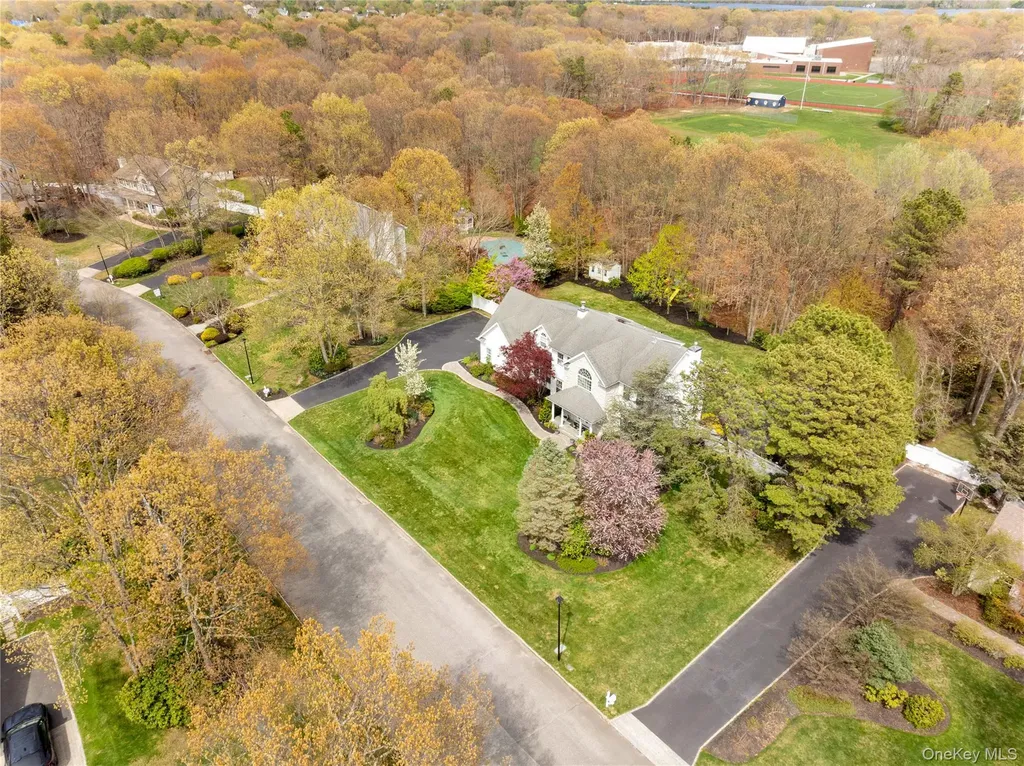 9 Framingham Lane Shoreham NY 11786