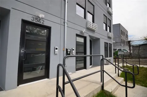3542 Tiemann Avenue Bronx NY 10469
