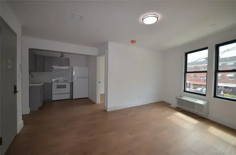 3542 Tiemann Avenue Bronx NY 10469