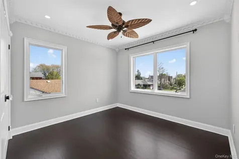 171 South Street New Hyde Park NY 11040