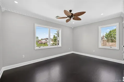 171 South Street New Hyde Park NY 11040