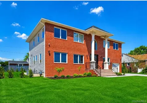 171 South Street New Hyde Park NY 11040