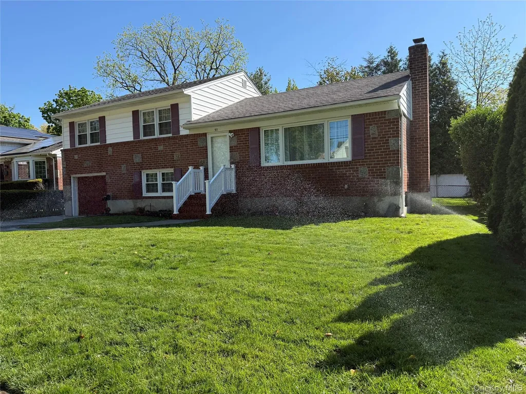93 Woodview Road West Hempstead NY 11552
