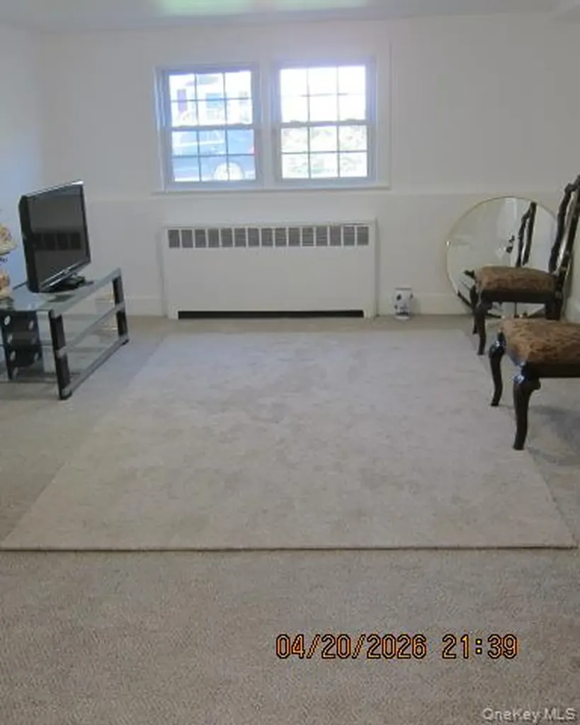 93 Woodview Road West Hempstead NY 11552