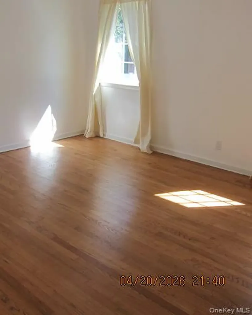 93 Woodview Road West Hempstead NY 11552