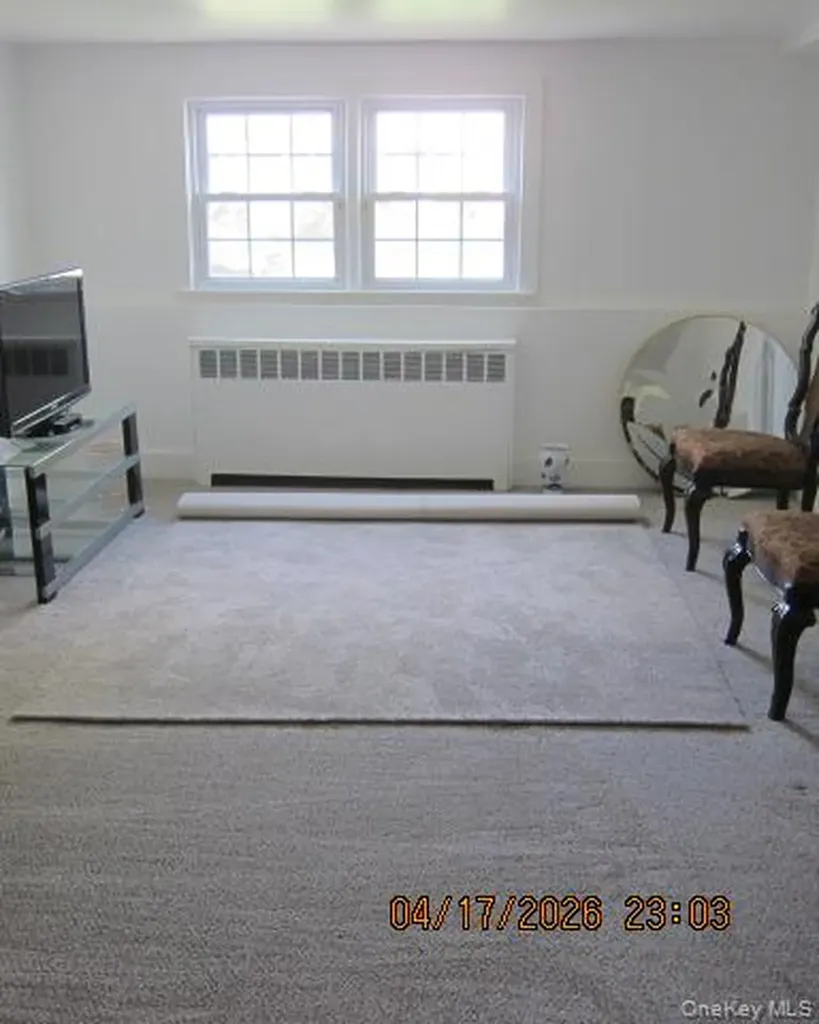 93 Woodview Road West Hempstead NY 11552