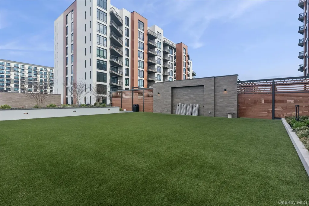 140 Boardwalk Long Beach NY 11561