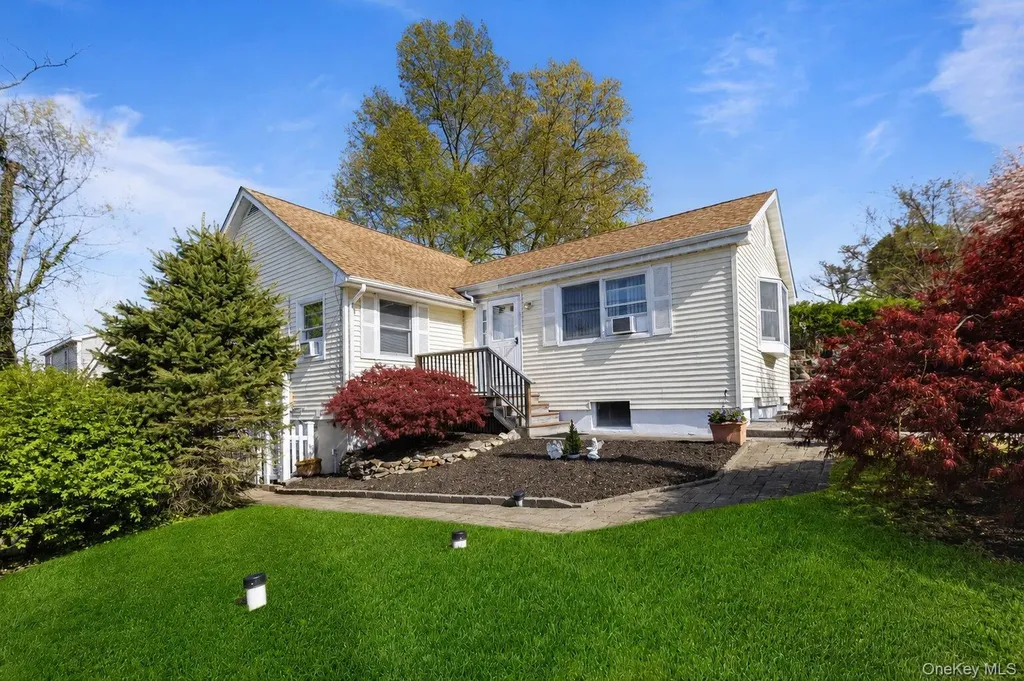 11 Daisy Drive Mahopac NY 10541