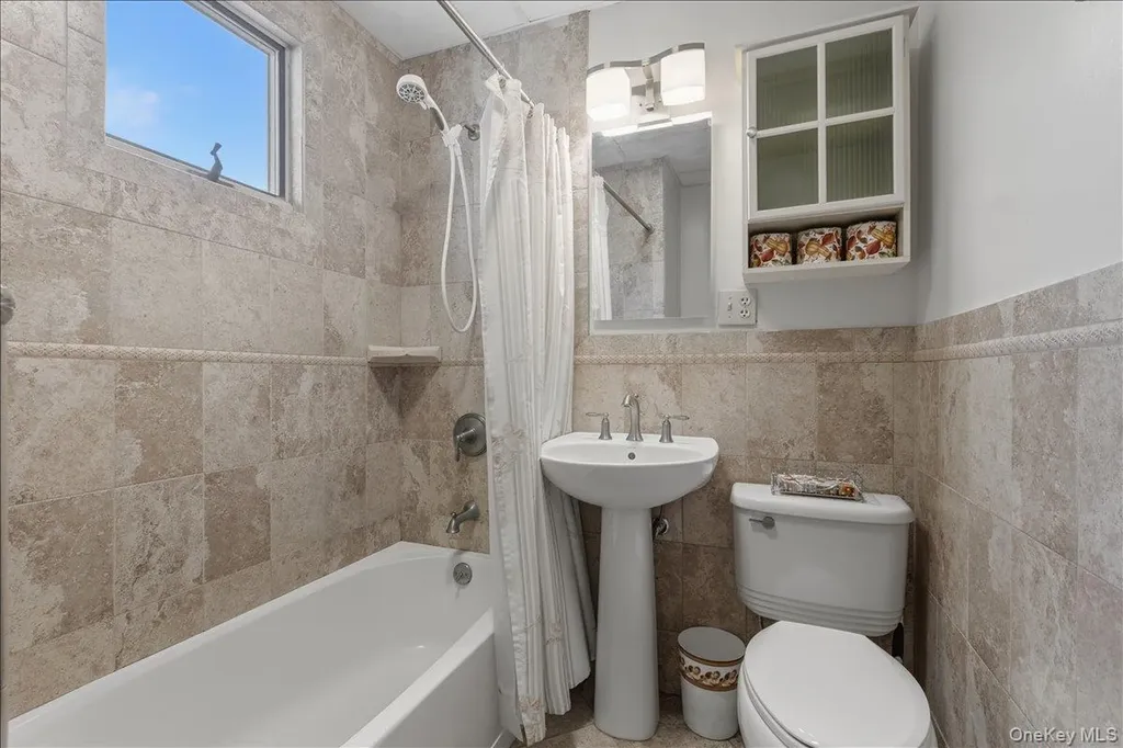 11 Daisy Drive Mahopac NY 10541