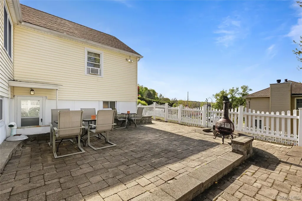 11 Daisy Drive Mahopac NY 10541