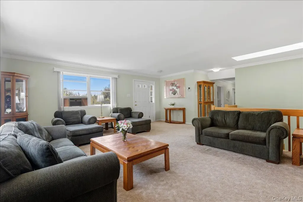 11 Daisy Drive Mahopac NY 10541