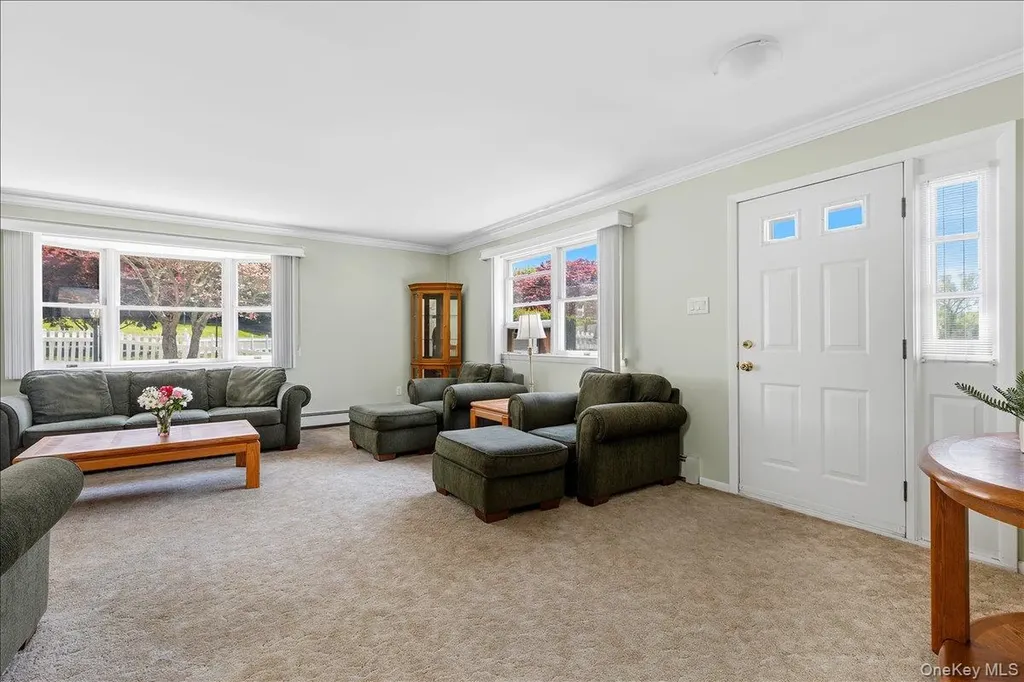 11 Daisy Drive Mahopac NY 10541