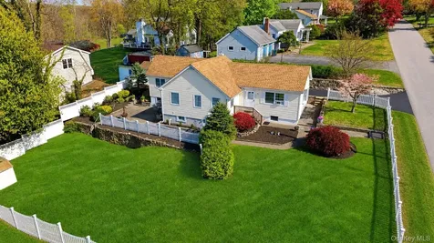 11 Daisy Drive Mahopac NY 10541