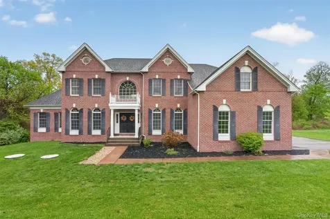 31 Sunflower Circle Wappingers Falls NY 12590