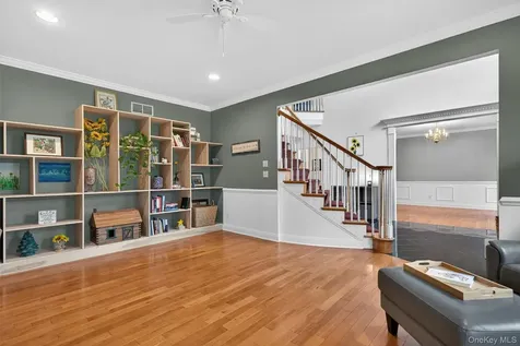 31 Sunflower Circle Wappingers Falls NY 12590