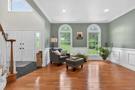 31 Sunflower Circle Wappingers Falls NY 12590