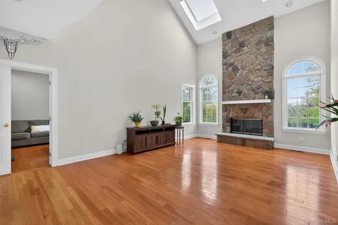 31 Sunflower Circle Wappingers Falls NY 12590