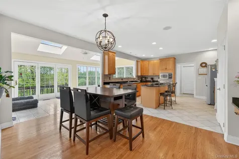 31 Sunflower Circle Wappingers Falls NY 12590