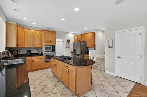 31 Sunflower Circle Wappingers Falls NY 12590