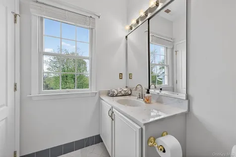 31 Sunflower Circle Wappingers Falls NY 12590