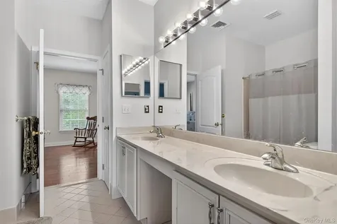 31 Sunflower Circle Wappingers Falls NY 12590
